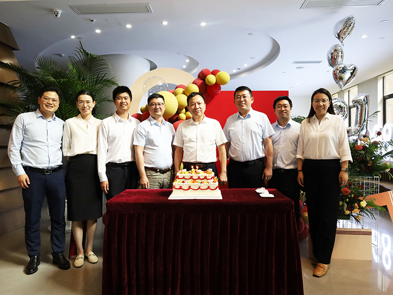 二十一载 智造未来丨贺bevictor伟德股份廿终生日，再启新篇
